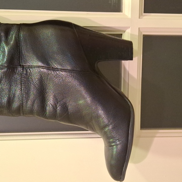 "NINE WEST" Above the knee black leather boots. SZ. 7.5 genuine leather. Perfect - Picture 3 of 17